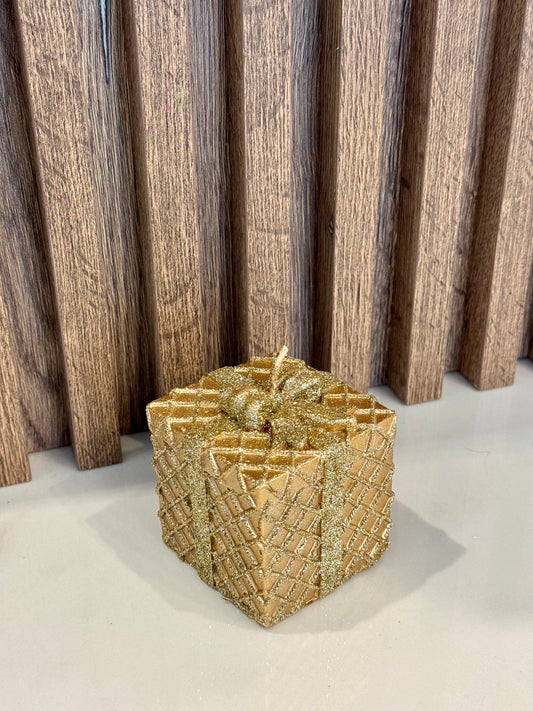 Gold Present Candle