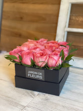 Load image into Gallery viewer, Pink Rose Bloom Box
